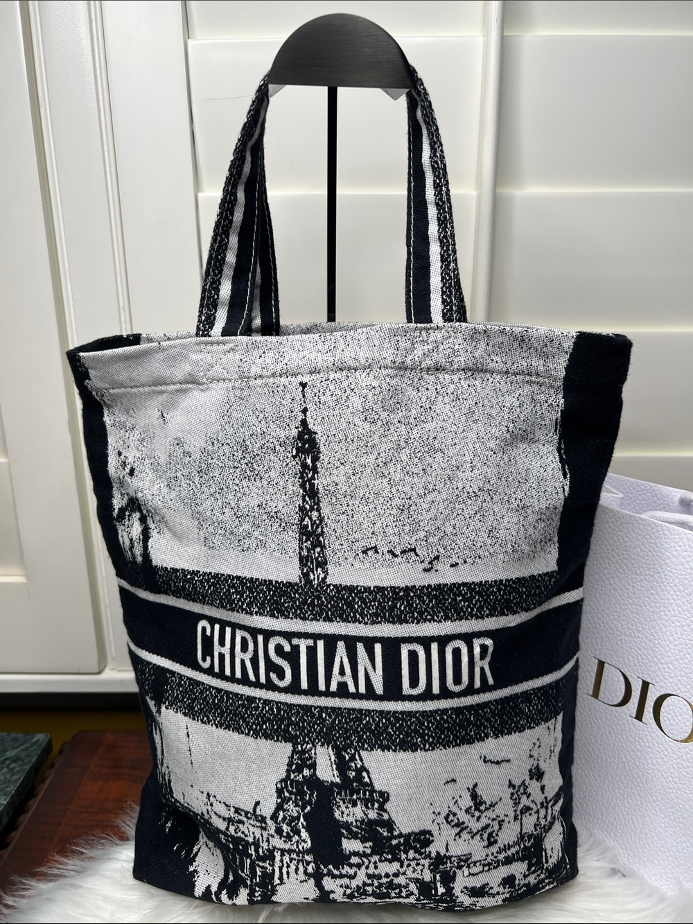 Dior Beauty Black & White Paris Jacquard Tote Bag With Lipstick, Shopping Bag NW - Picture 2 of 16